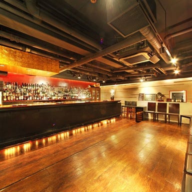 新横浜オーセンティック Bar T3  店内の画像