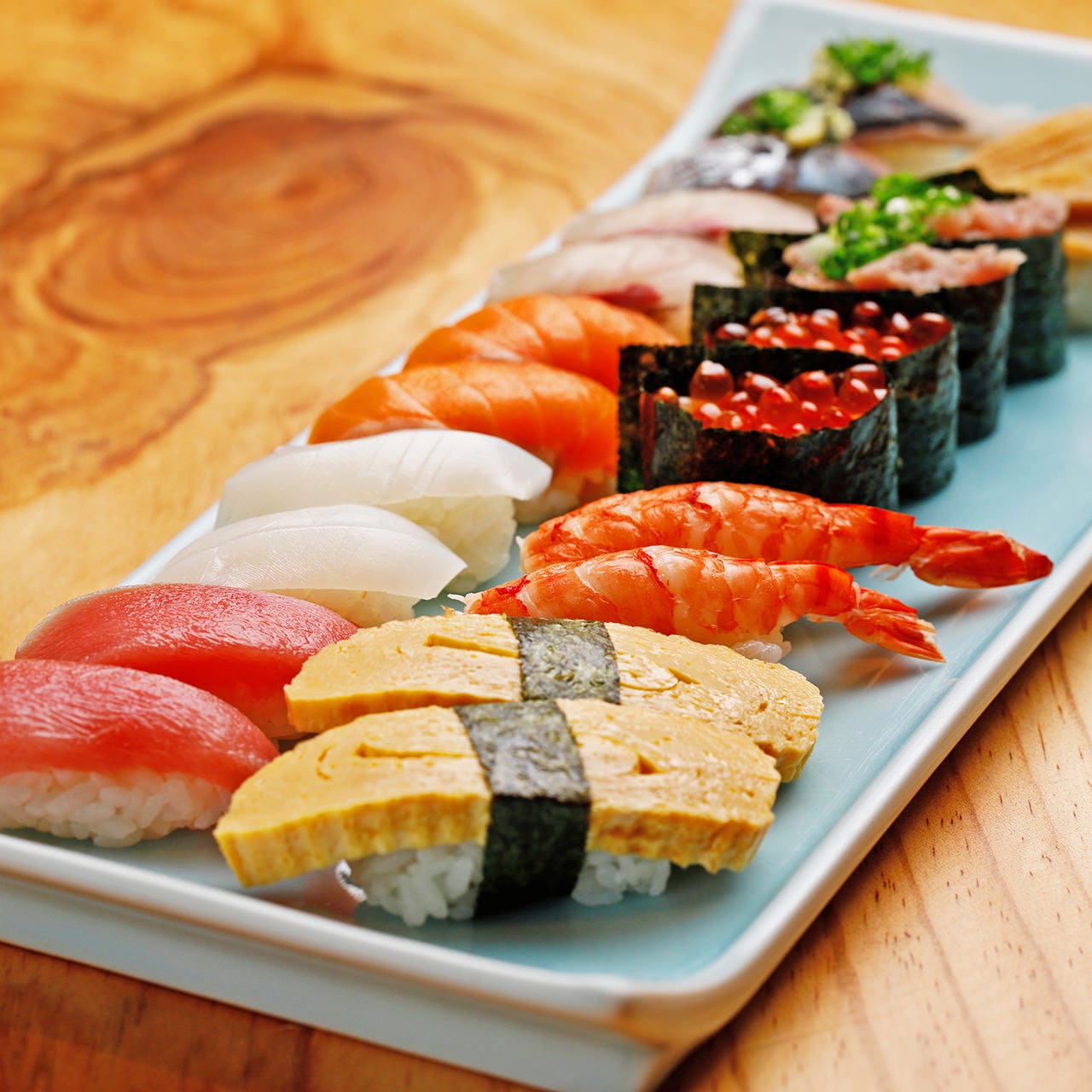 大変お得！！職人が握る寿司を約70種以上食べ放題♪