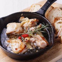おつまみやアヒージョ、 鶏料理、チーズ料理…etc♪