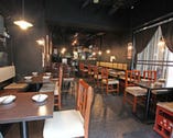 本場韓国の食堂を思わせる店内
ご宴会・貸切は20名様～OK！