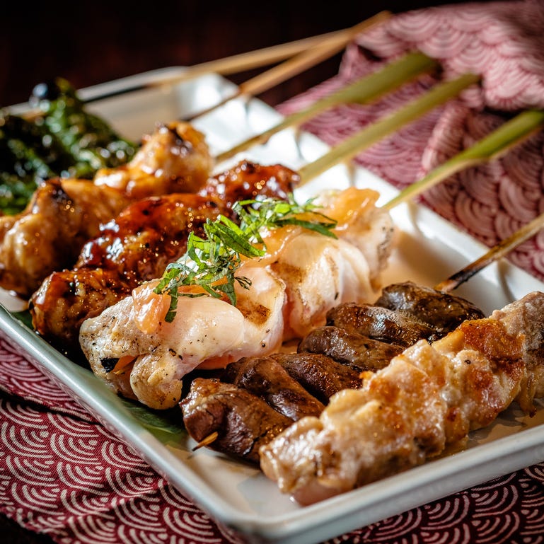 とり鉄 成田店_一本一本魂を込めて焼き上げる焼き鳥