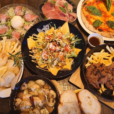 ハイボールPUB STAND BY ME_【120分飲み放題付】石窯ピッツァ・鶏もも肉のハーブ塩焼き・アヒージョを堪能コース 4,500円