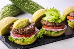 ここでしか味わえないオリジナルバーガー