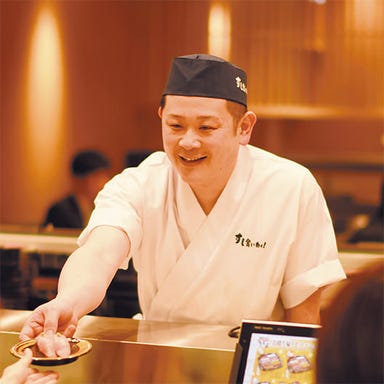 すし食いねぇ！ 県庁前店_一貫一貫まごころ込めて…
