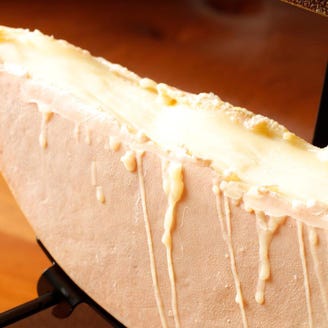 ラクレットチーズ&times;個室 堀江バル 