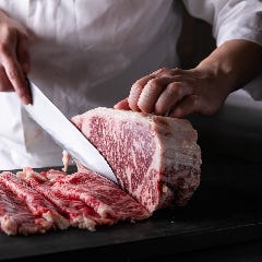 厳選した肉の逸品を心ゆくまで堪能