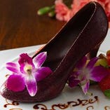 ハイヒールショコラにご希望のメッセージを添えて
