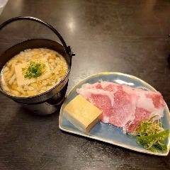 魚と煮込みと餃子 酒場 三拍子〜さんびょうし〜