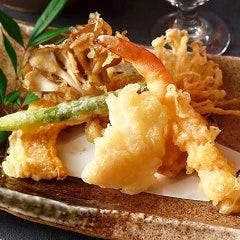 天ぷらは、旬の野菜や魚をお召し上がりいただけます♪