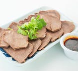 牛肉の醤油煮込み Beefin brown sauce 1280円（税込み）