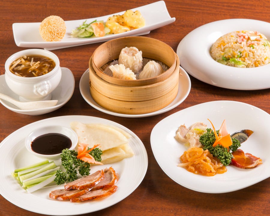 高級食材プレミアム食べ放題で楽しめる、野菜たっぷりの点心やおかず