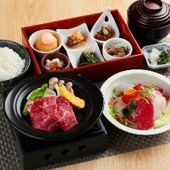 和牛陶板焼と海鮮カルパッチョ・点心六点盛