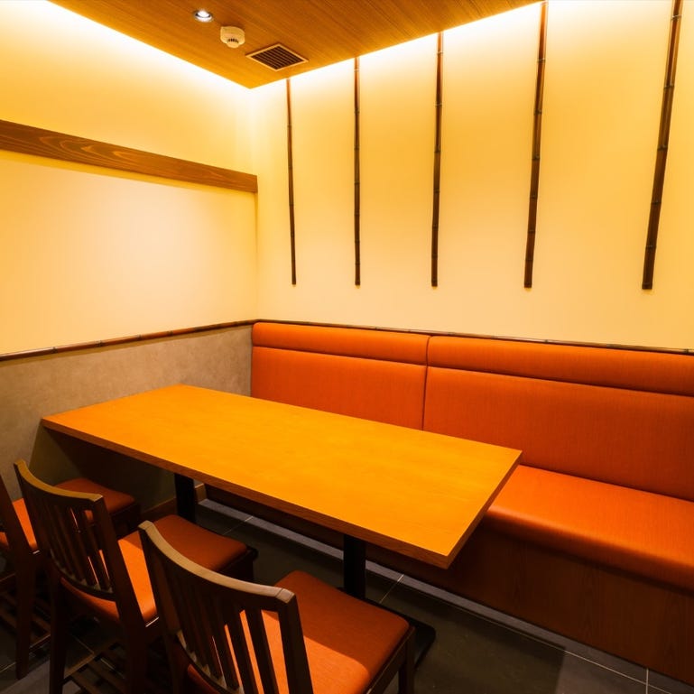 個室居酒屋 炉端と藁焼き こだわりもん一家 成田店_6名様でご利用頂ける個室