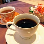 ●食後のお飲み物
 　(コーヒー、又は紅茶)