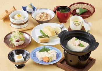 梅の花 二子玉川店 コース こだわりの豆腐ランチ 全12品 2 600円 税込 ぐるなび