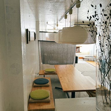 KINKAN(きんかん)_2階 テーブル席 1組限定で個室感覚。