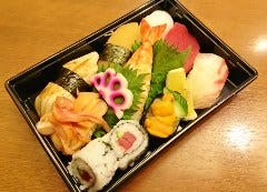 寿司は全商品お持帰りも承ります