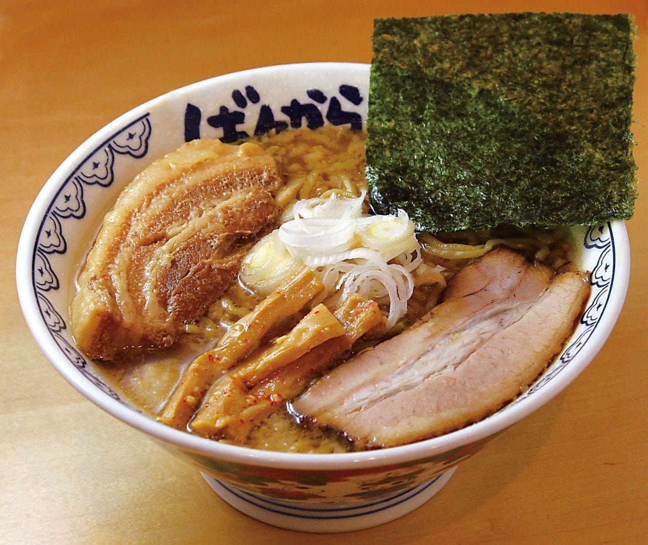 東京豚骨ばんからラーメン 富士宮店