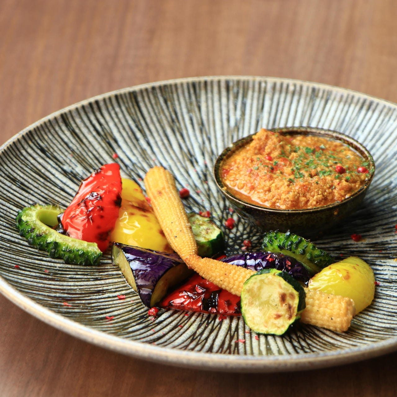 彩り夏野菜の炙り焼き自家製鶏キーマカレー添え