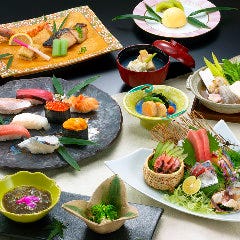 洗練された技術が生み出す 色鮮やかな鮨や刺身をご堪能あれ
