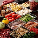 【厳選食材】
肉・魚介・野菜と旬の食材を厳選してご用意