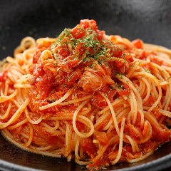 ずわい蟹の旨味がぎっしり詰まった「ずわい蟹のアラビアータ」