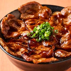 炭火焼豚丼(醤油だれ)