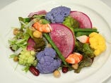 ミックス豆と旬野菜のサラダ