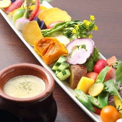 地元お野菜の豆乳バーニャカウダー