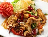 鶏肉とカシューナッツ炒め(ガイパッマモアンヒマパーン)