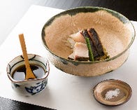 【接待・会食に】和食のプロが厳選する季節の食材をふんだんに使った味わいの本格懐石ランチコース 全9品
