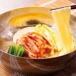 盛岡冷麺は盛岡から仕入れる「コシ」のある美味しい麺♪