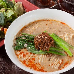 痺れる刺激を体感したいなら“激辛”がおすすめ！「担々麺」