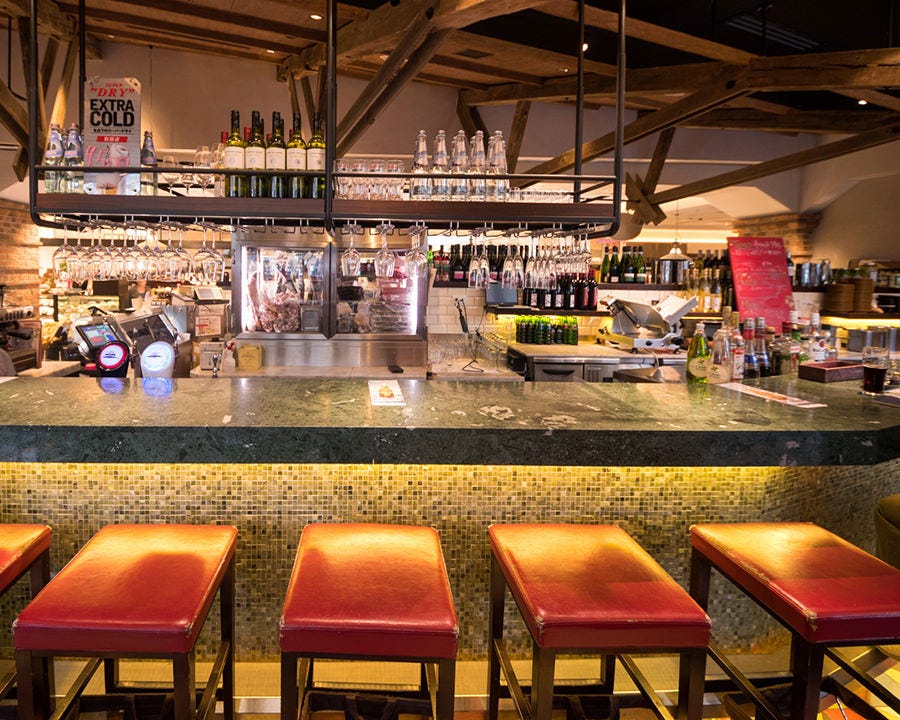 バルマルシェ コダマ エキュート品川店のカウンター