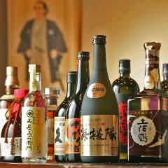 高知の郷土料理にぴったりの地酒を多彩にご用意しております