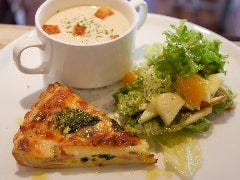 ワイズドッグカフェ ル・ジャルダン