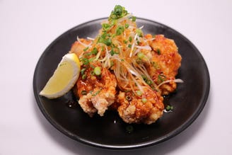 釜焼鳥本舗 おやひなや 西新宿店 メニュー 自慢の一品料理 ぐるなび