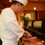 職人が握るお寿司をご堪能下さい。