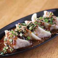 ASIAN CHINESEバル 餃子酒場カノウ 辻堂店