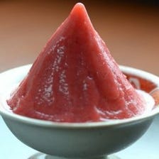 旬の食材を贅沢に使用したかき氷