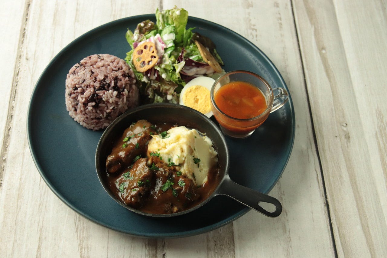 当日ok 選べるメイン料理 フルーツ食べ放題 ランチビュッフェ の詳細 Merca パーラー 梅田 大阪駅 カフェ ぐるなび