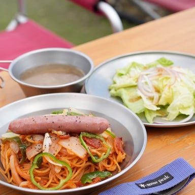 琵琶湖を望むテラスで手ぶらBBQ「CRAG Cafe&SUP」_ナポリタン(サラダ.スープ付き)