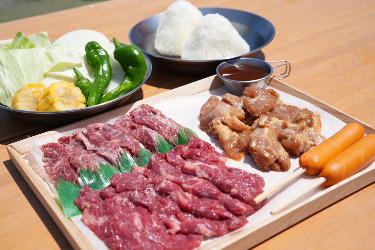 琵琶湖を望むテラスで手ぶらBBQ「CRAG Cafe＆SUP」（高島/バーベキュー