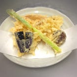■豚ロースの天ぷら定食（ごはん・みそ汁・小鉢・香物付）