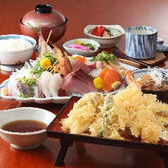 恵比寿御膳、活鯵付きの上お刺身海老2本鱚に野菜天婦羅には茶碗蒸し、御飯、小鉢、お新香、汁物、デザート