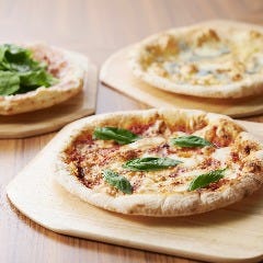 焼きたてのピザをご提供！