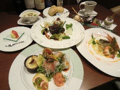 採れたて野菜をふんだんに使ったお料理をお楽しみいただけます。