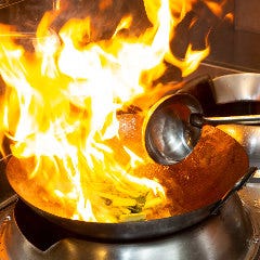 料理長が腕を振るう本格中華をごゆっくりとお楽しみください