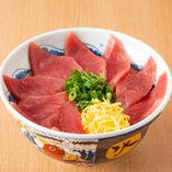 『マグロ丼』1690円(税込)ミニ丼1290円（税込）