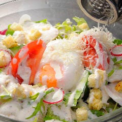自家製鶏ハムと半熟卵のシーザーサラダ
